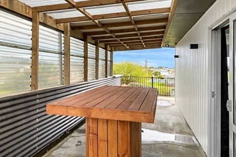 Photo of property in 10 Kennedy Street, Foxton Beach, Foxton, 4815