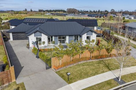 Photo of property in 70 Watkins Drive, Rangiora, 7400