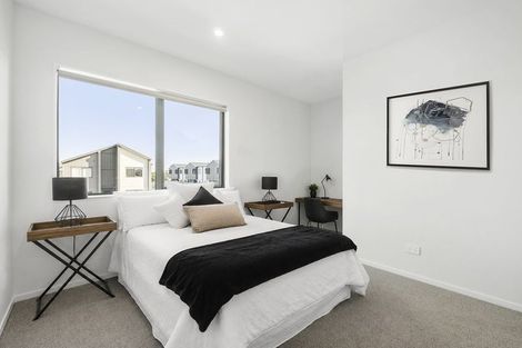 Photo of property in 1 Viridian Avenue, Rosehill, 2113