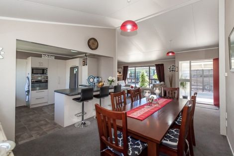 Photo of property in 60 Nash Parade, Foxton Beach, Foxton, 4815