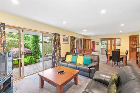 Photo of property in 4 Penruddock Rise, Westmorland, Christchurch, 8025