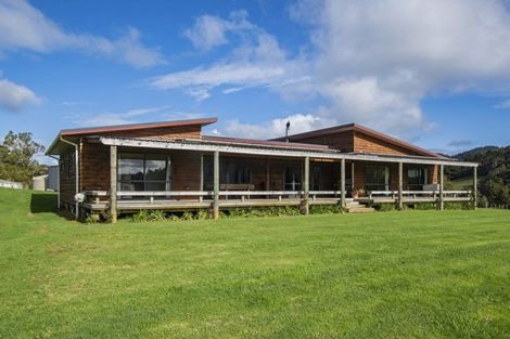 Photo of property in 942 Tapuhi Road, Hukerenui, Hikurangi, 0182