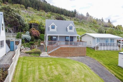 Photo of property in 68 Akitio Esplanade, Akitio, Pongaroa, 4991