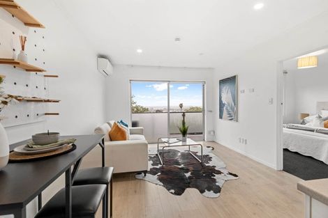 Photo of property in 2/9 Strong Street, St Johns, Auckland, 1072