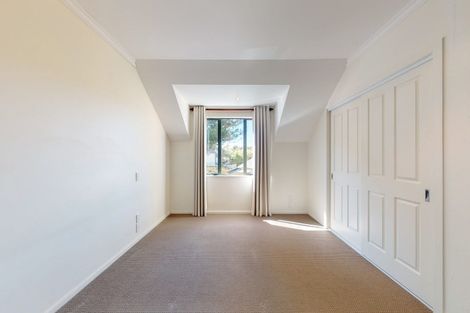 Photo of property in 35 Futuna Close, Karori, Wellington, 6012