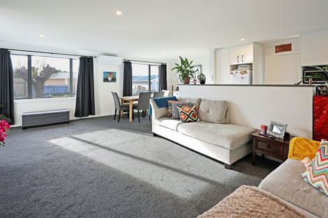 Photo of property in 10 Balmoral Street, Oamaru North, Oamaru, 9400