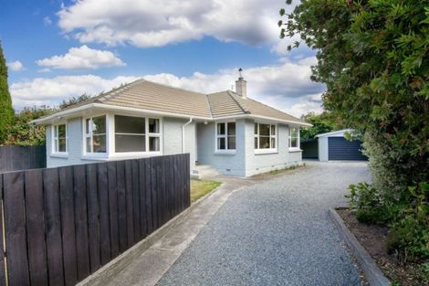 Photo of property in 1 Dalton Place, Burnside, Christchurch, 8053