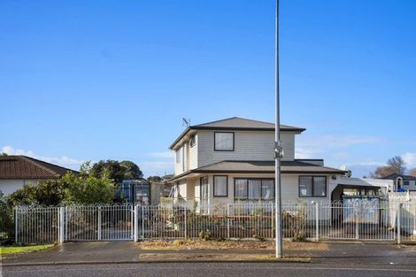 Photo of property in 26 Othello Drive, Clover Park, Auckland, 2023