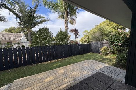Photo of property in 3/109a Te Atatu Road, Te Atatu South, Auckland, 0610