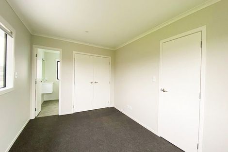 Photo of property in 27 Olive Crescent, Papatoetoe, Auckland, 2025