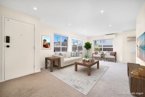 Photo of property in 2/24 Neal Avenue, Glenfield, Auckland, 0629