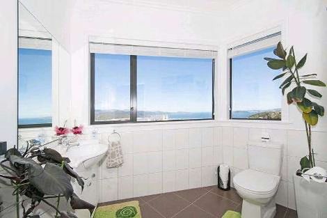 Photo of property in 47 Arahiwi Grove, Tirohanga, Lower Hutt, 5010