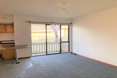 Photo of property in 34 Oliver Road, Eastern Beach, Auckland, 2012