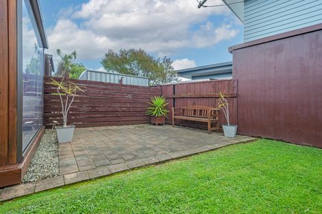 Photo of property in 2 Moyne Avenue, Milson, Palmerston North, 4414