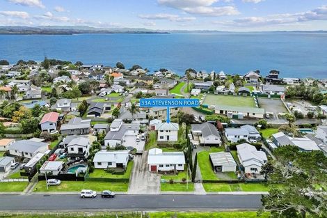 Photo of property in 33a Stevenson Road, Clarks Beach, 2122