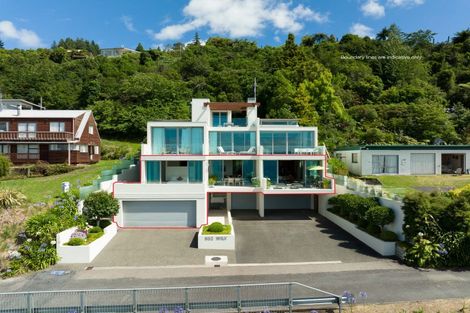Photo of property in 1/852 Wily Terrace, Acacia Bay, Taupo, 3330