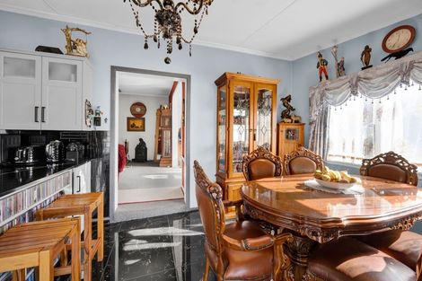 Photo of property in 24 Castle Street, Eltham, 4322