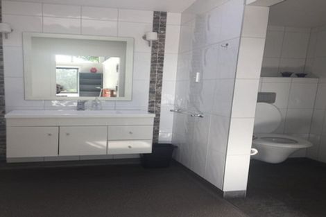 Photo of property in 74 Princes Street, Northcote Point, Auckland, 0627