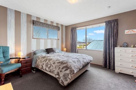Photo of property in 14 Brogar Place, Casebrook, Christchurch, 8051