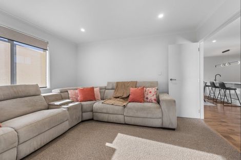 Photo of property in 31 Atutahi Street, Hurdon, New Plymouth, 4310