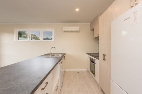 Photo of property in 58 Garden Road, Northland, Wellington, 6012