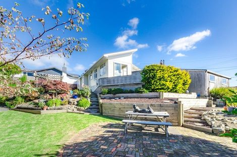 Photo of property in 22 Gray Avenue, Paraparaumu Beach, Paraparaumu, 5032