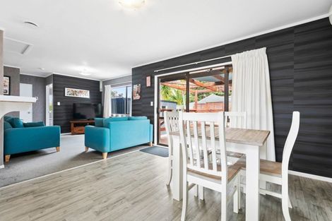 Photo of property in 247 Gravatt Road, Papamoa Beach, Papamoa, 3118