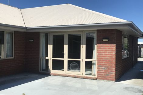 Photo of property in 43 Factory Road, Belfast, Christchurch, 8051