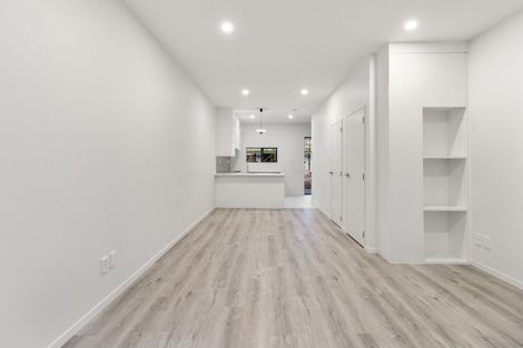Photo of property in 14 Hokoteta Street, Mount Wellington, Auckland, 1062