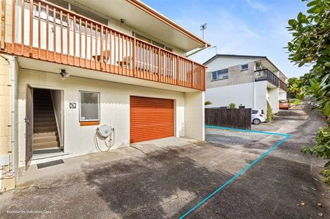 Photo of property in 5/24 Woodglen Road, Glen Eden, Auckland, 0602