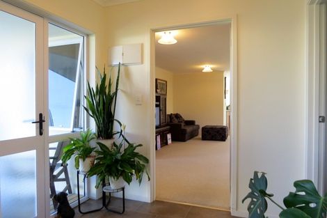 Photo of property in 90 Victoria Street, Coromandel, 3506