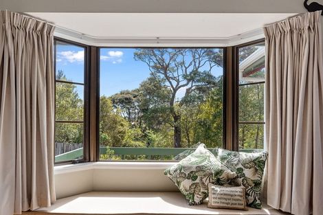 Photo of property in 13 Chatham Avenue, Paremoremo, Auckland, 0632