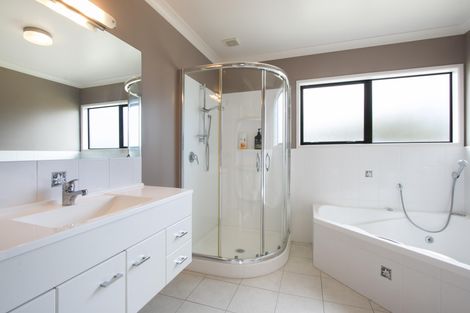 Photo of property in 300 Seaforth Road, Waihi Beach, 3611