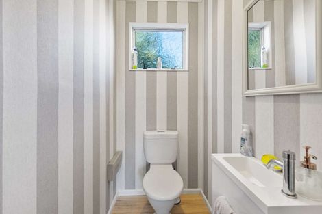 Photo of property in 7 Keel Place, Whitby, Porirua, 5024