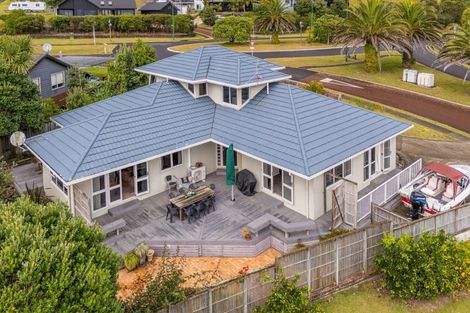 Photo of property in 102 The Quay, Pauanui, Hikuai, 3579