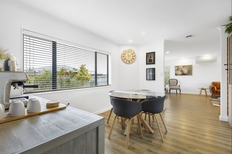 Photo of property in 16 Daniel Place, Kelvin Grove, Palmerston North, 4414