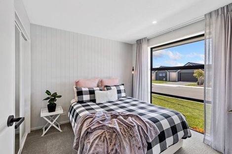 Photo of property in 5 Cousins Street, Woodend, 7691