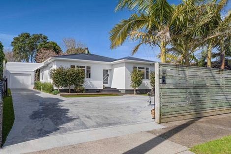 Photo of property in 113 Govett Avenue, Frankleigh Park, New Plymouth, 4310