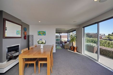 Photo of property in 5 Peregrine Close, Mount Pleasant, Christchurch, 8081