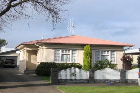 Photo of property in 70 Argyle Avenue, Takaro, Palmerston North, 4410