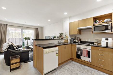 Photo of property in 9/3 Kelvin Grove, Te Aro, Wellington, 6011