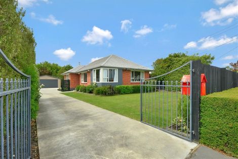 Photo of property in 19 Barclay Place, Burwood, Christchurch, 8061
