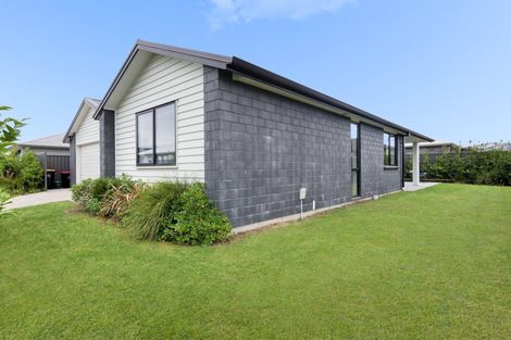 Photo of property in 4 Shannon Lane, Pyes Pa, Tauranga, 3112
