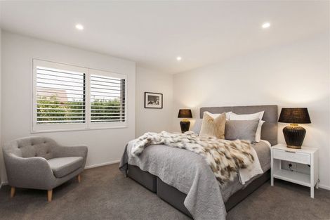 Photo of property in 35 Hawkesbury Avenue, St Albans, Christchurch, 8014