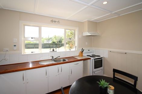 Photo of property in 87 Brandon Street, Featherston, 5710