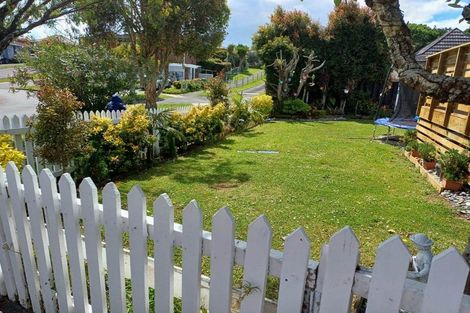 Photo of property in 1/21 Rapallo Place, Farm Cove, Auckland, 2012