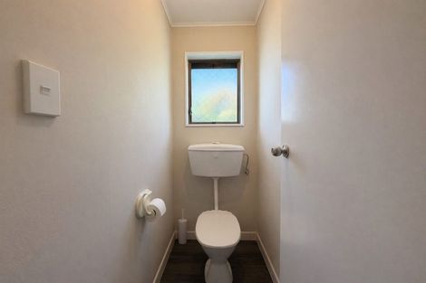 Photo of property in 53b Fyvie Avenue, Tawa, Wellington, 5028