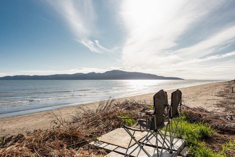 Photo of property in 5 Raebern Lane, Raumati Beach, Paraparaumu, 5032