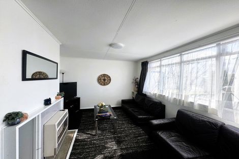 Photo of property in 16 Forth Street, Levin, 5510