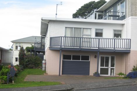 Photo of property in 75a Belt Road, New Plymouth, 4310